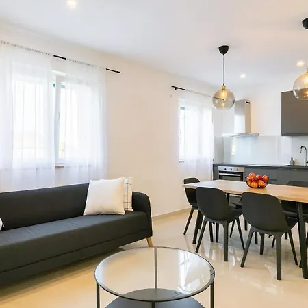 Apartment Near The Beach- Zen 2 Brna Exterior photo